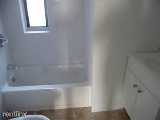 Foto del edificio - 301 E 108th St