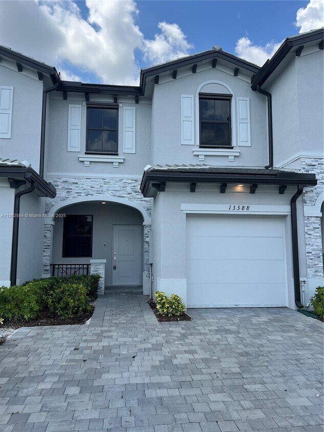 Foto principal - 13388 SW 286th St