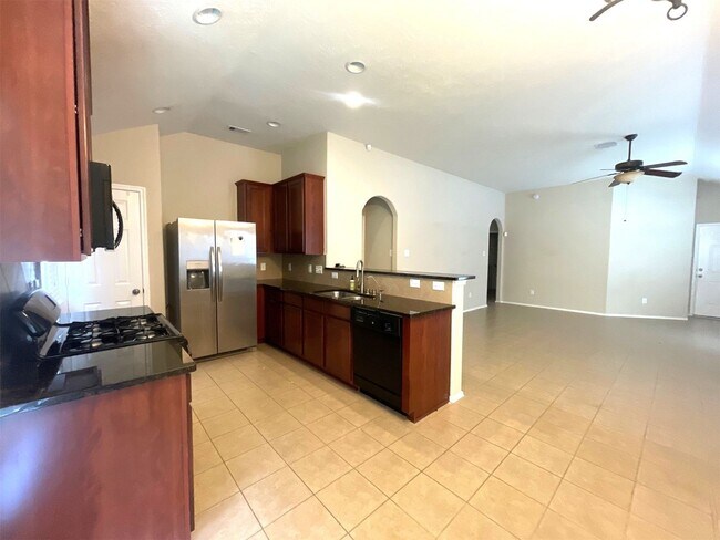 Foto del edificio - 20130 Breezy Oak Ct