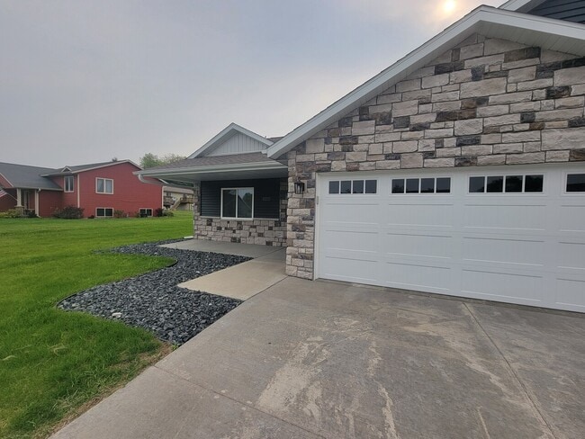 Building Photo - 2622 A
