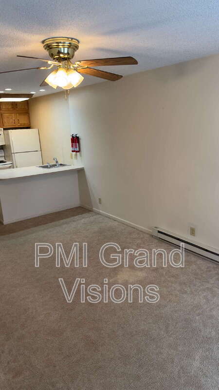 Foto del edificio - 1306 Arthur Ave