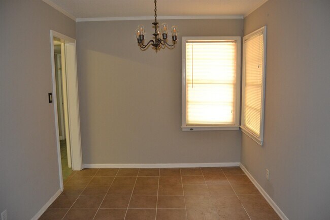 Foto del edificio - 1328 Marcia Rd