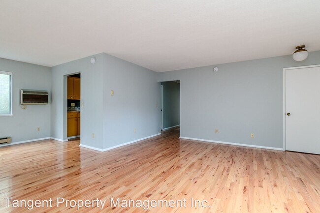 Foto del edificio - 4602-4620 NE Broadway St