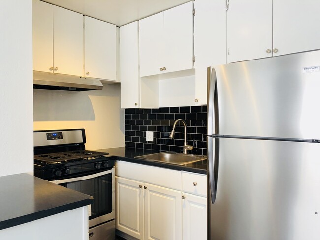 Interior Photo - WSP Playa Palms Apartments LLC