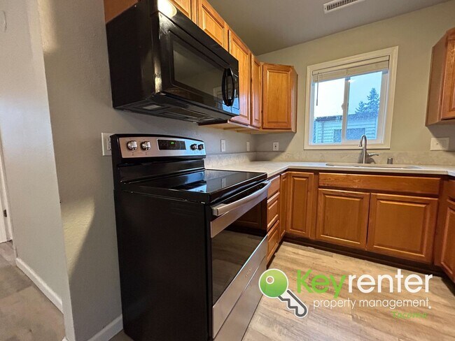 Building Photo - Fabulous 2Bed/2Bath Tacoma Home