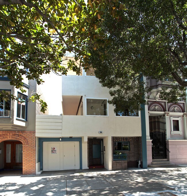 Foto del edificio - Dolores Manor