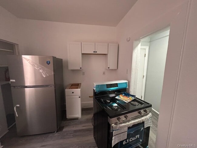 Building Photo - 60 Carroll St