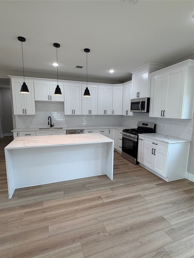 Building Photo - 2622 Piemonte Ave