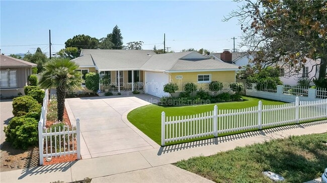 Photo - 11252 Delano Street Apartment