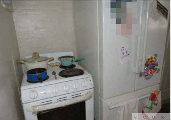 Building Photo - 832 N Larch St