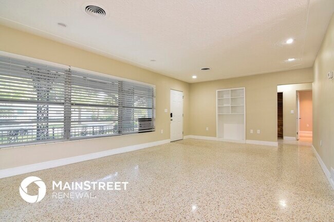 Building Photo - 2944 Upper Tangelo Dr