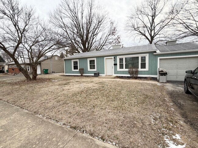 Foto del edificio - 654 Maple Ln