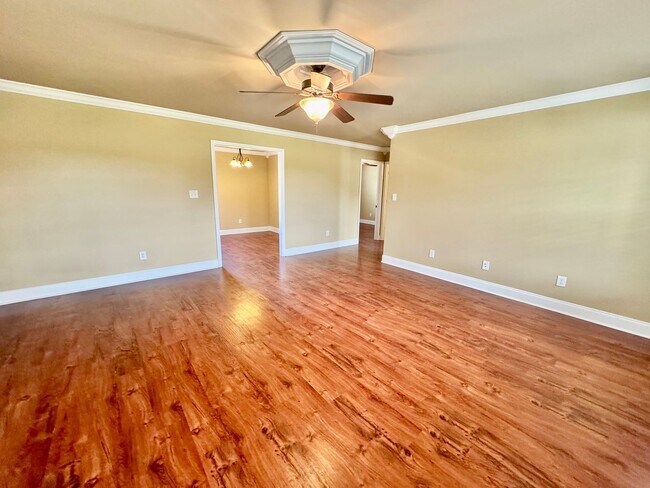 Foto del edificio - 3 bedroom 2 bath home. Walk to Ardmore Hig...