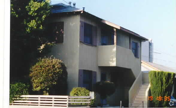 Primary Photo - 34-44 S Lotus Ave