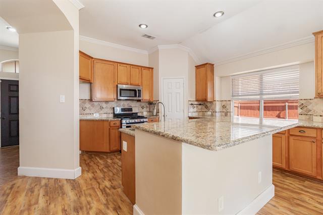 Foto del edificio - 3925 Oakmont Dr