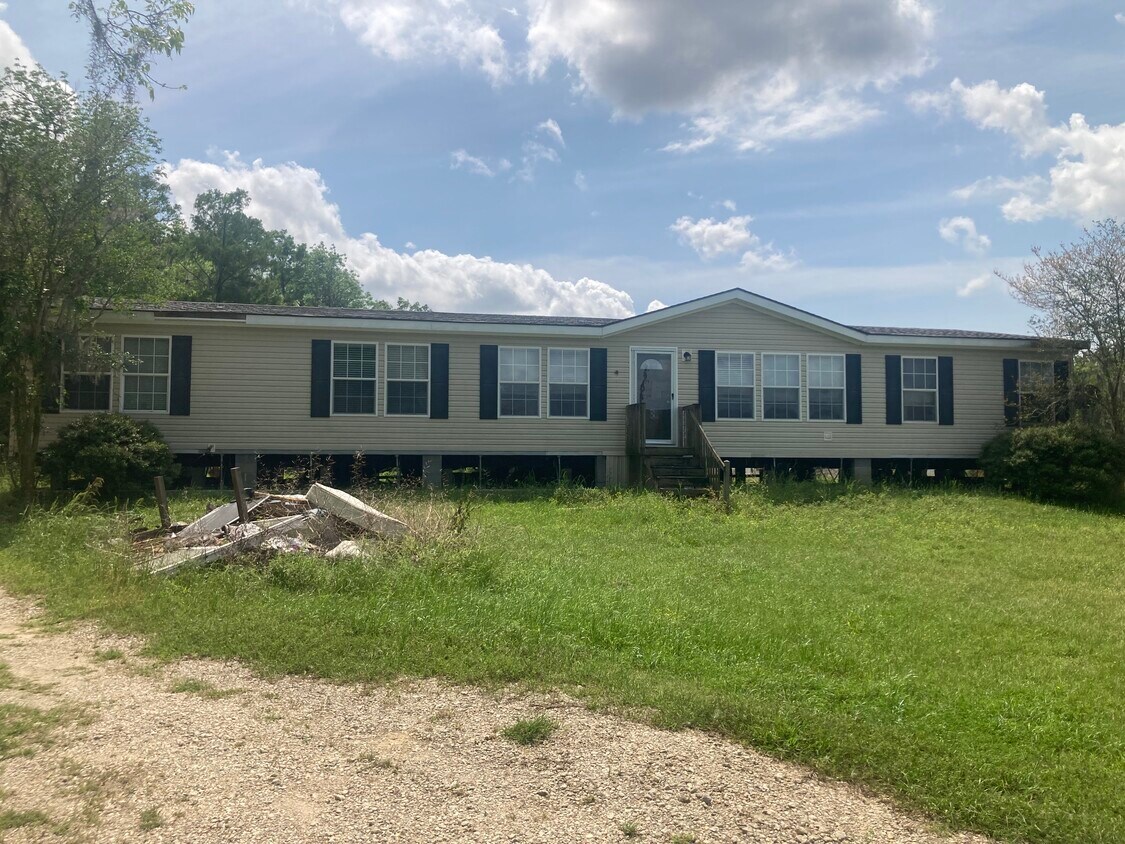 Foto principal - 42481 Church Point Rd