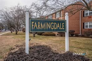 Building Photo - 3 Brickyard Rd