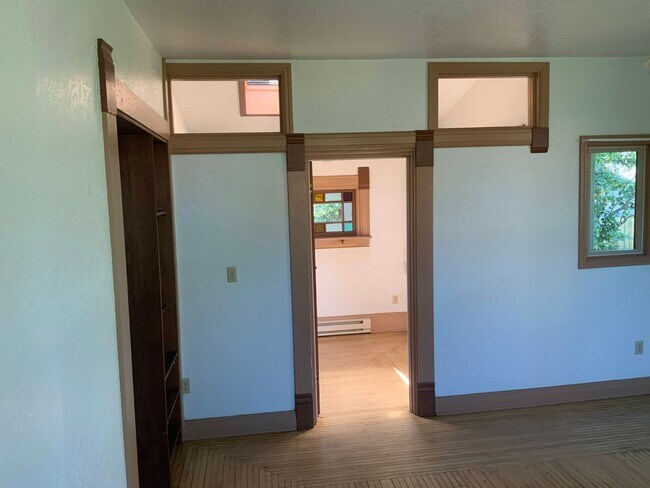Building Photo - 3 Bedroom House in Whiteaker Market District