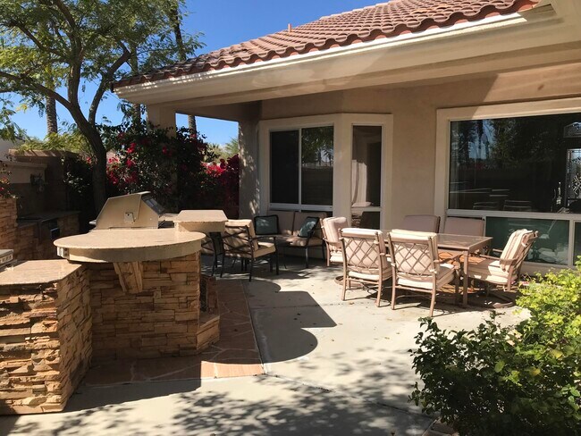 Building Photo - 37752 Breeze Way