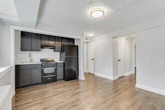 Building Photo - 6780 Blakemore St