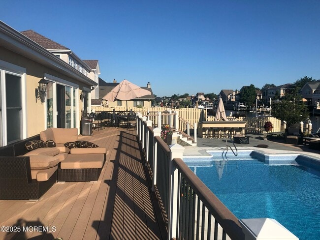 Foto del edificio - 318 Aldo Dr