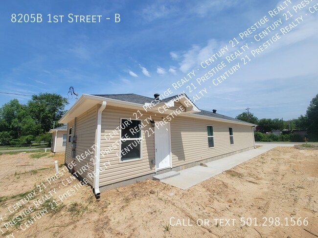 Building Photo - 8205 1st St
