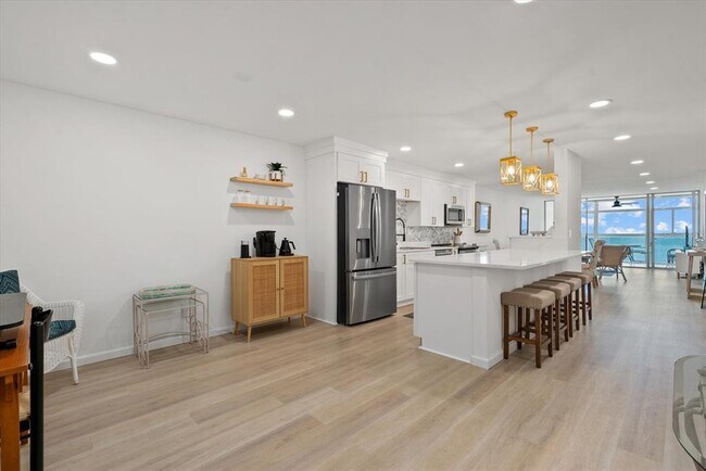 Foto del edificio - 255 The Esplanade N