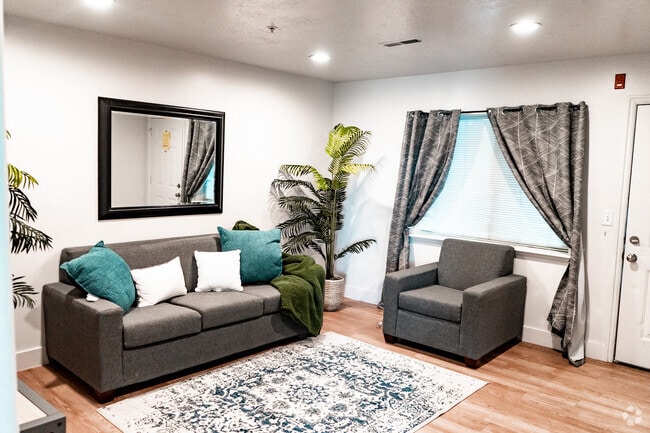 Building Photo - Summerwood Student Living