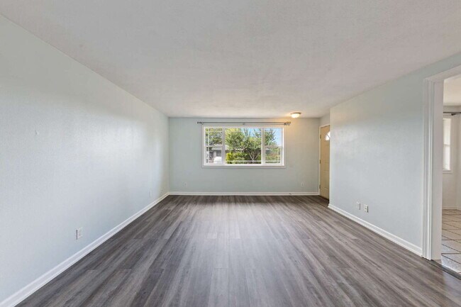 Foto del edificio - Charming 3 bedroom home with large yard!