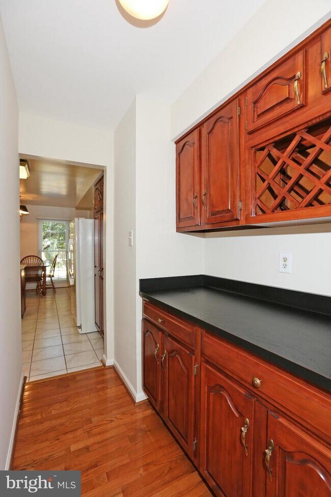 Building Photo - 7434 Crestberry Ln