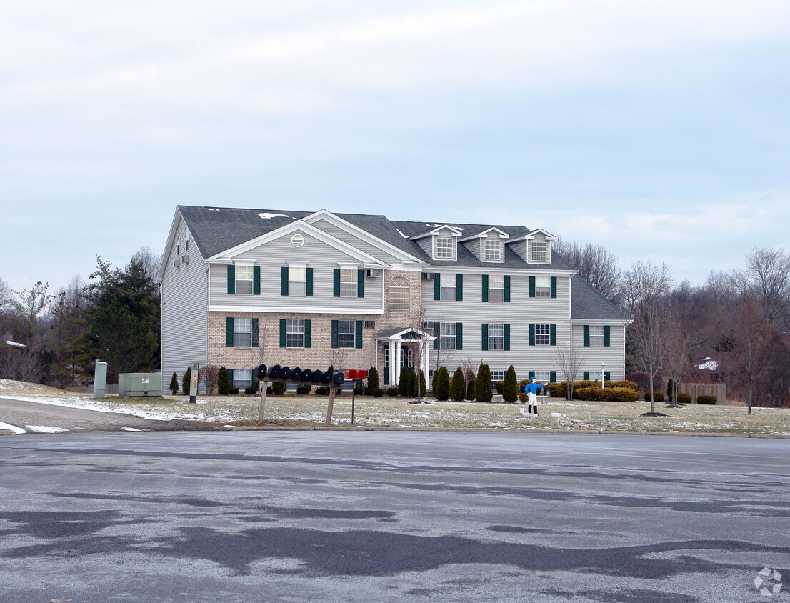 3894 Indian Run Dr, Canfield, OH 44406 Apartments in Canfield, OH