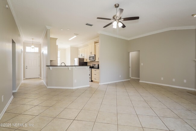 Foto del edificio - 3738 Woodbriar Dr