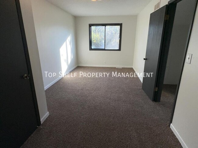 Foto del edificio - 108 McKinley Ave