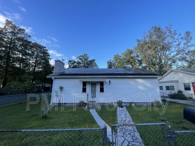 Foto del edificio - 4065 Dellwood Ave