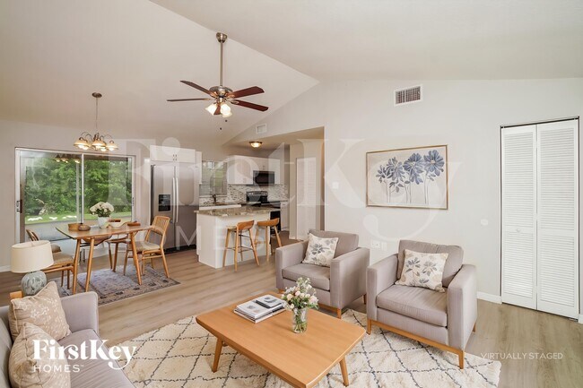 Foto del edificio - 6841 Willits Ave