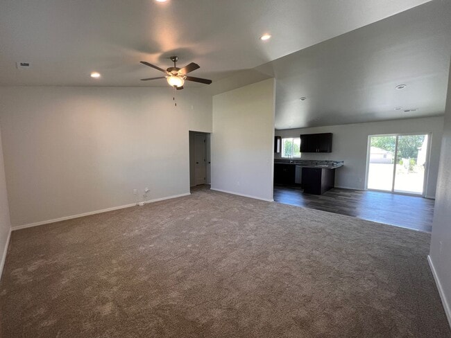 Building Photo - Newer Construction Home For Rent!