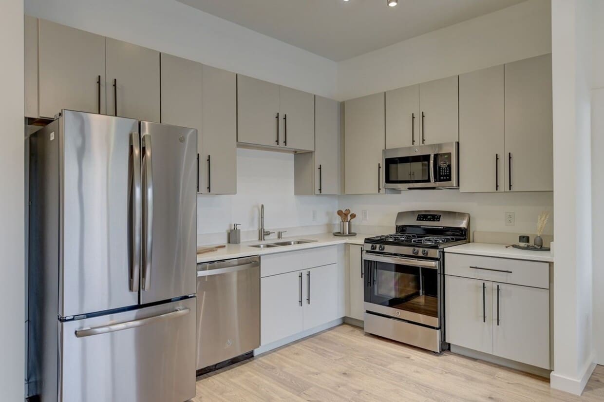 Primary Photo - Sleek 2 bedroom 2 bath condo in the gulch