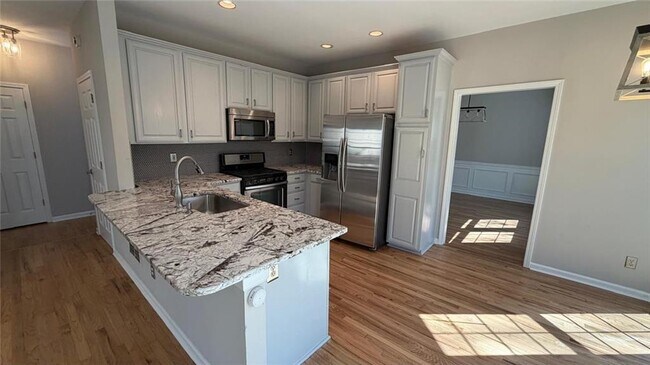 Foto del edificio - 4625 Ogeechee Dr