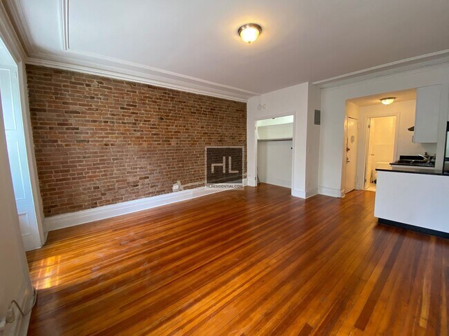 Building Photo - EAST 65 STREET