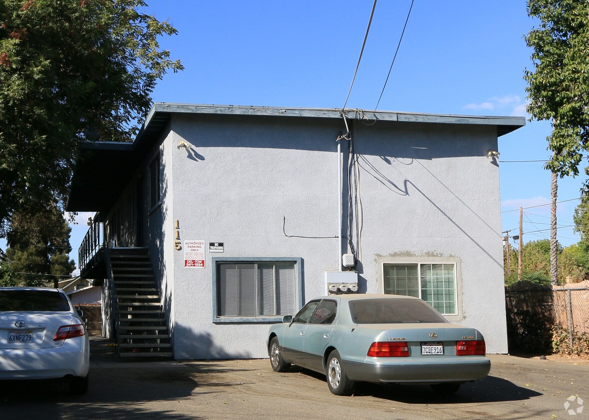 Primary Photo - 115 Morris Ave
