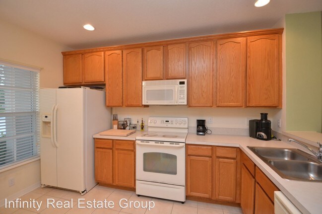 Foto del edificio - 3573 Wilshire Way Rd