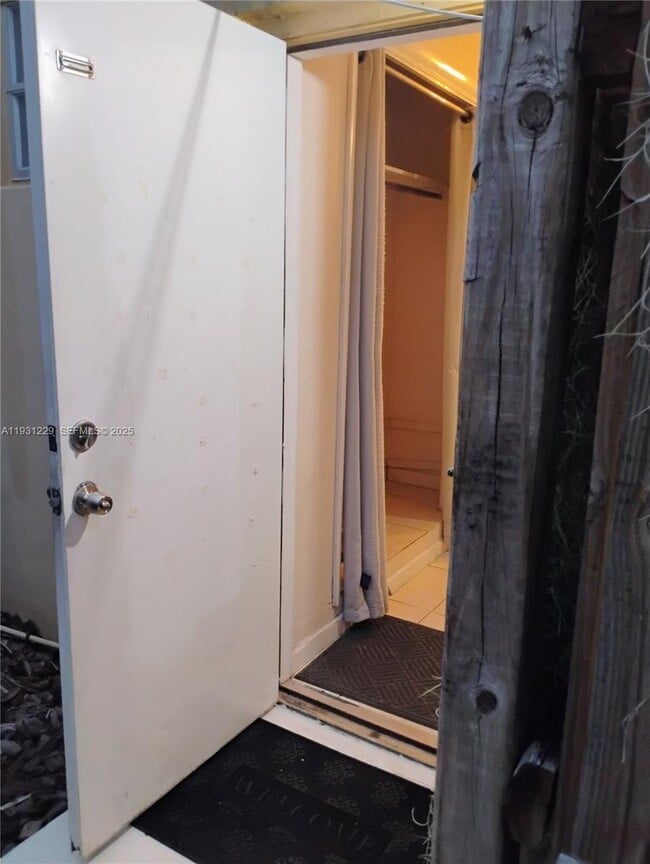 Building Photo - 0 Thomas St