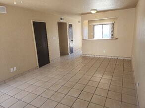 Building Photo - 463 Purdue Ct