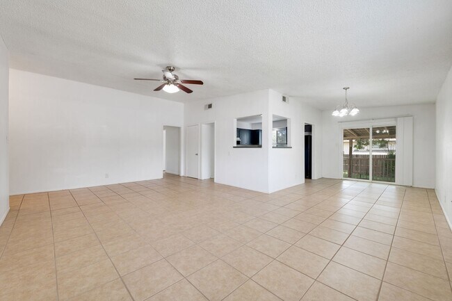 Building Photo - 1207 W Rundberg Ln