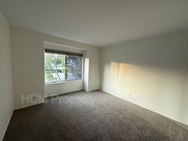 Foto del edificio - 99 Dogwood Ln