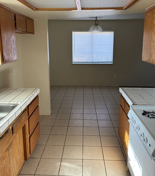 Foto del edificio - 3 Bedroom 2 Bath Home
