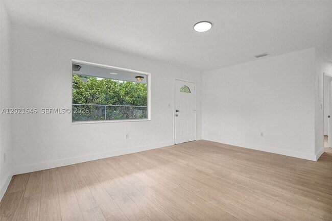 Building Photo - 151 NW 42nd St
