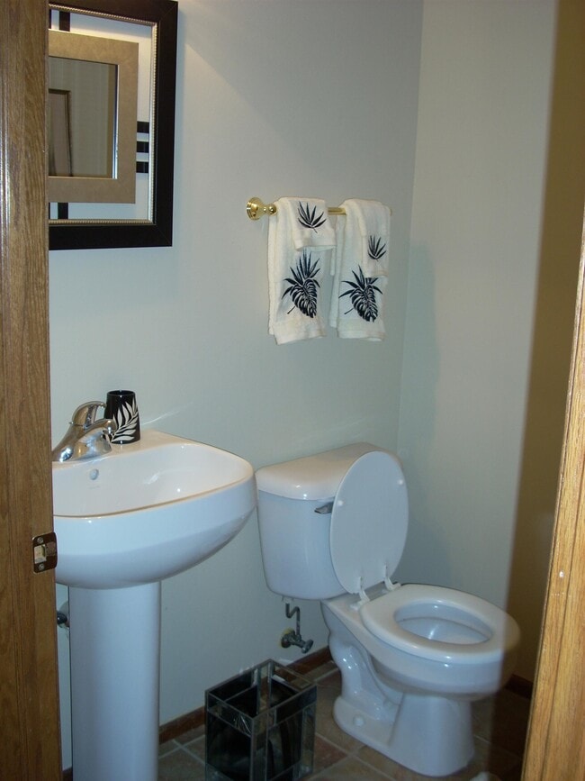 Building Photo - 3001 Arapaho Dr