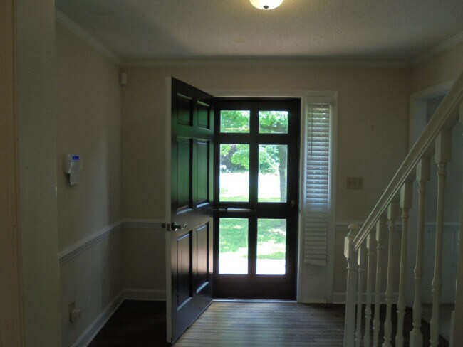 Building Photo - Abington-Spacious Cape Cod Style House Wit...