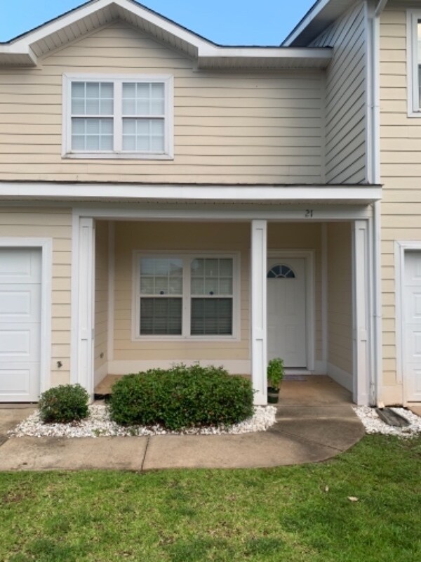 21 Courtyard Way, Enterprise, AL 36330 Townhome Rentals in Enterprise AL